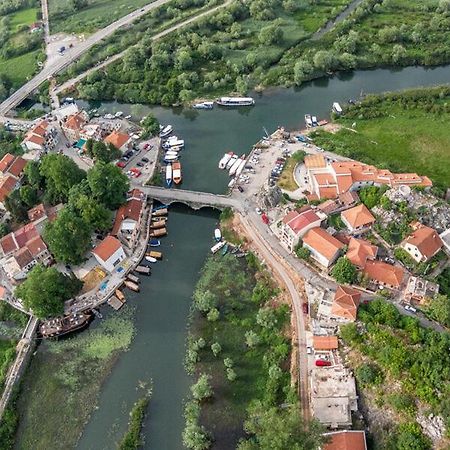 Superb Apartments Virpazar Buitenkant foto